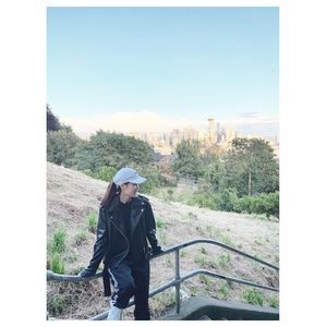 Meet your Posher, Nhật trang